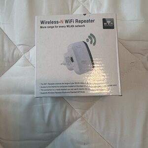 Netgear White Wireless-N WiFi Repeater